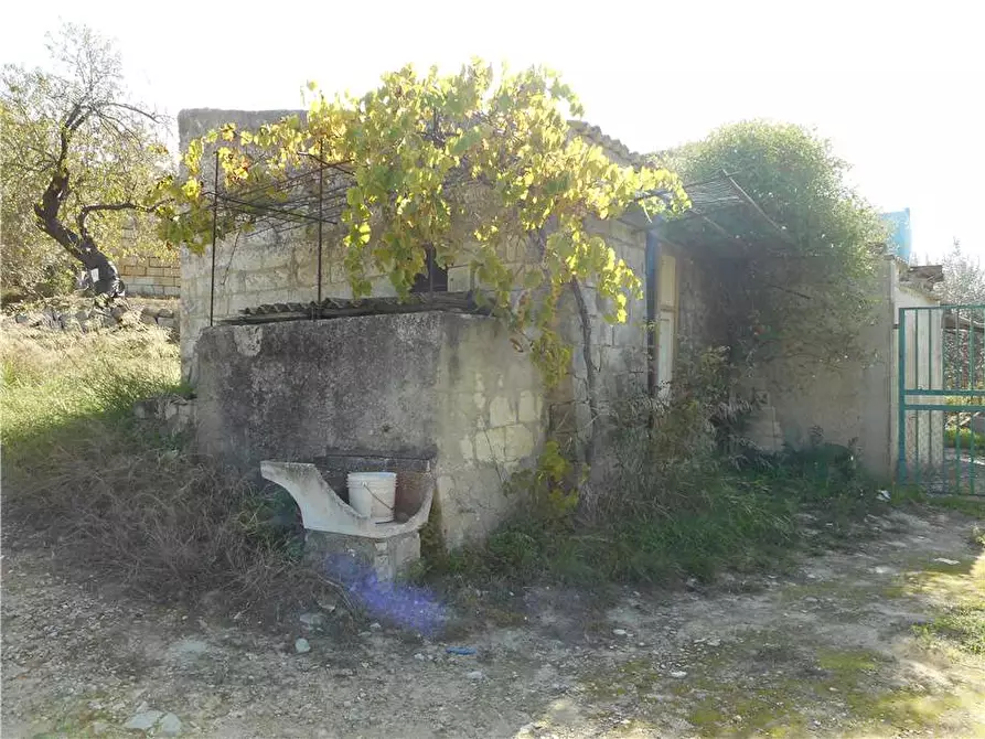 Immagine 10 di Terreno in vendita  in Via CDA PORTELLI, SN a Noto