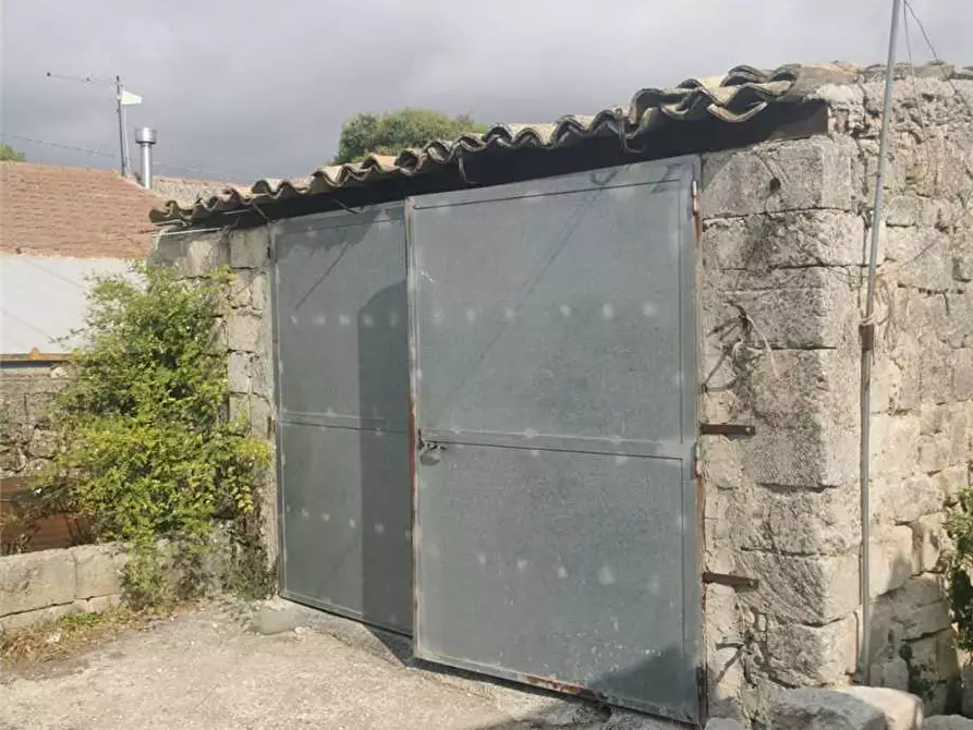 Immagine 13 di Rustico / casale in vendita  in Loc. Contrada Testa dell'Acqua, sn a Noto