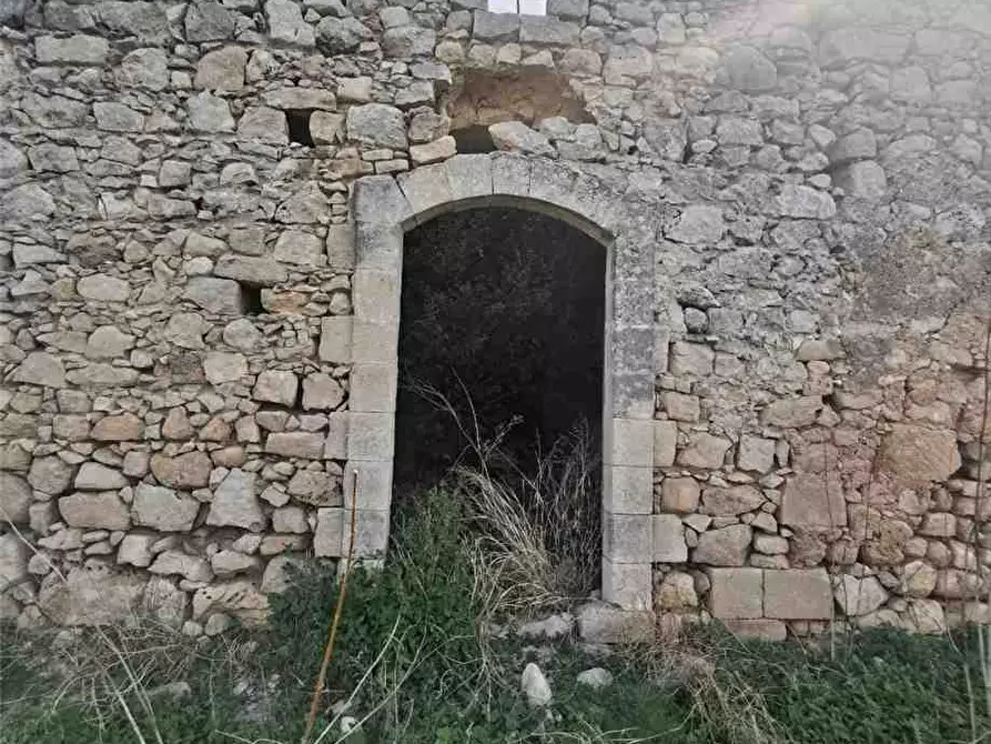 Immagine 11 di Rustico / casale in vendita  in Via CONTRADA STAFENNA a Noto