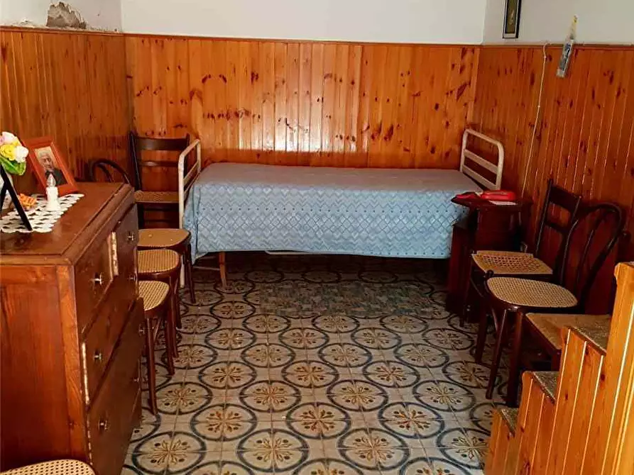 Immagine 11 di Villa in vendita  in V.le VITTORIO EMANUELE, 7 a San Salvatore Di Fitalia