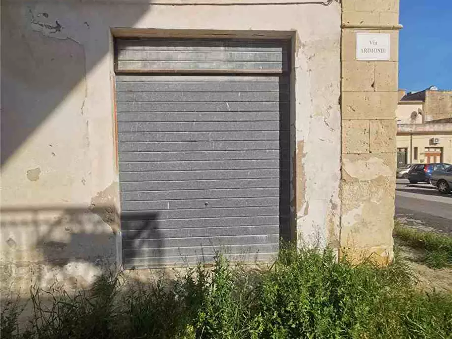 Immagine 16 di Stabile in vendita  in Via ARMONDI, 2 a Avola