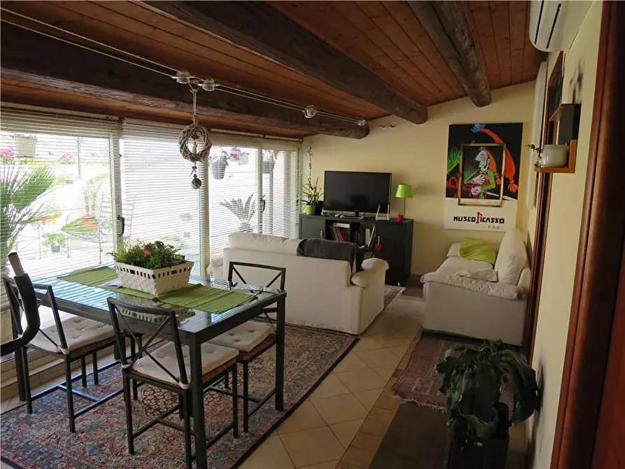 Immagine 18 di Villa in vendita  in Via RUGGERO SETTIMO, 14 a Noto