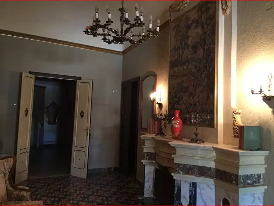 Immagine 15 di Stabile in vendita  in Via ZANARDELLI a Noto