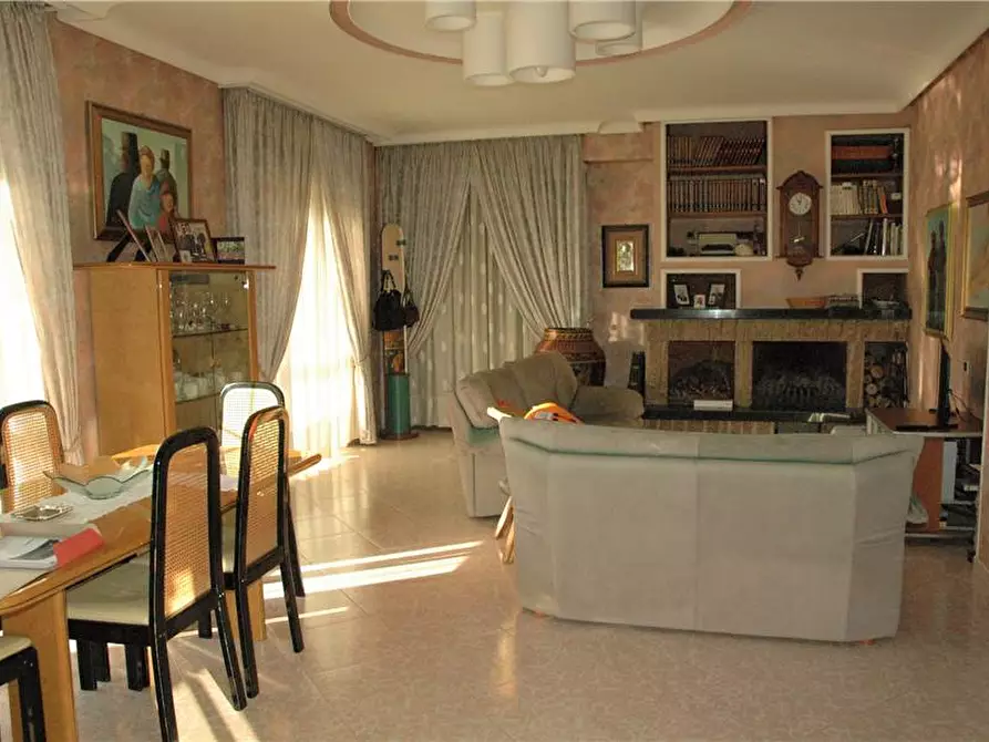 Immagine 19 di Villa in vendita  in Loc. C/DA ZACCHITA, SN a Rosolini