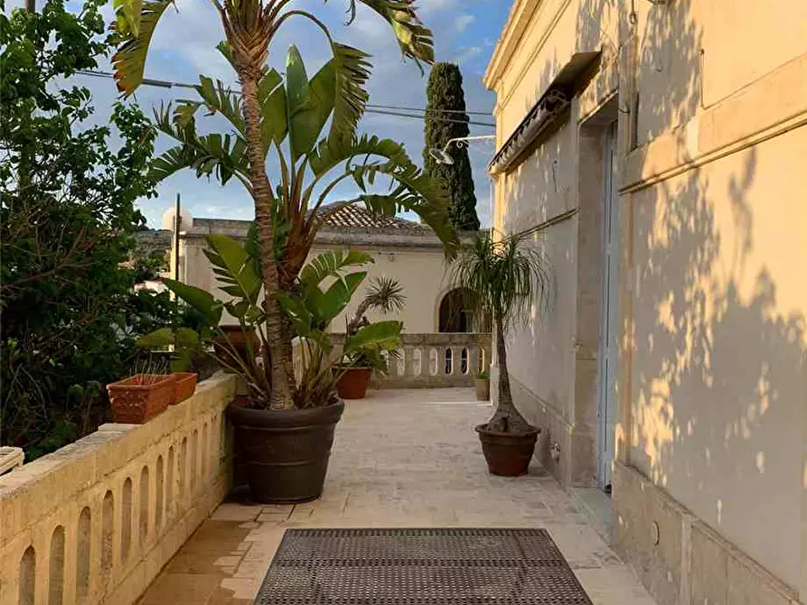 Immagine 19 di Villa in vendita  in Via GARIBALDI, SN a Noto