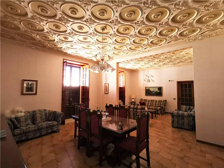 Immagine 17 di Villa in vendita  in C.so GAETANO D' AGATA, 37 a Avola