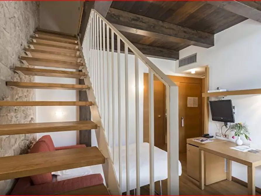 Immagine 18 di Albergo/B&B/Residence in vendita  in Via GANDHI, 3 a Ragusa