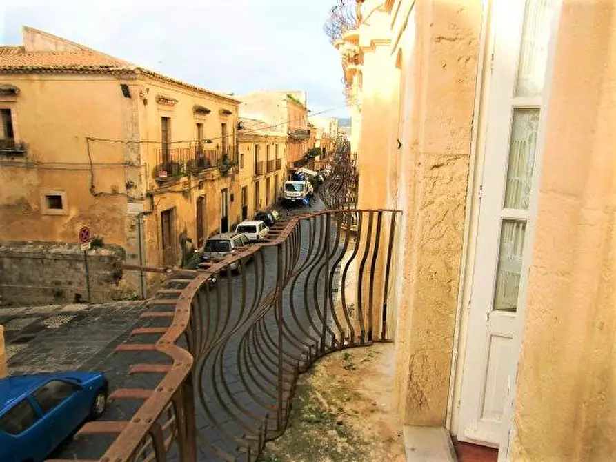 Immagine 19 di Appartamento in vendita  in Via CAVOUR, 48 a Noto