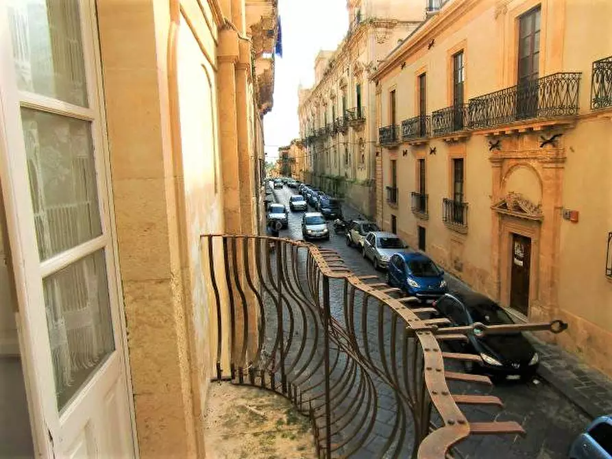 Immagine 20 di Appartamento in vendita  in Via CAVOUR, 48 a Noto