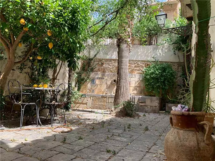 Immagine 17 di Villa in vendita  in Via PIER CAPPONI, 24 a Noto
