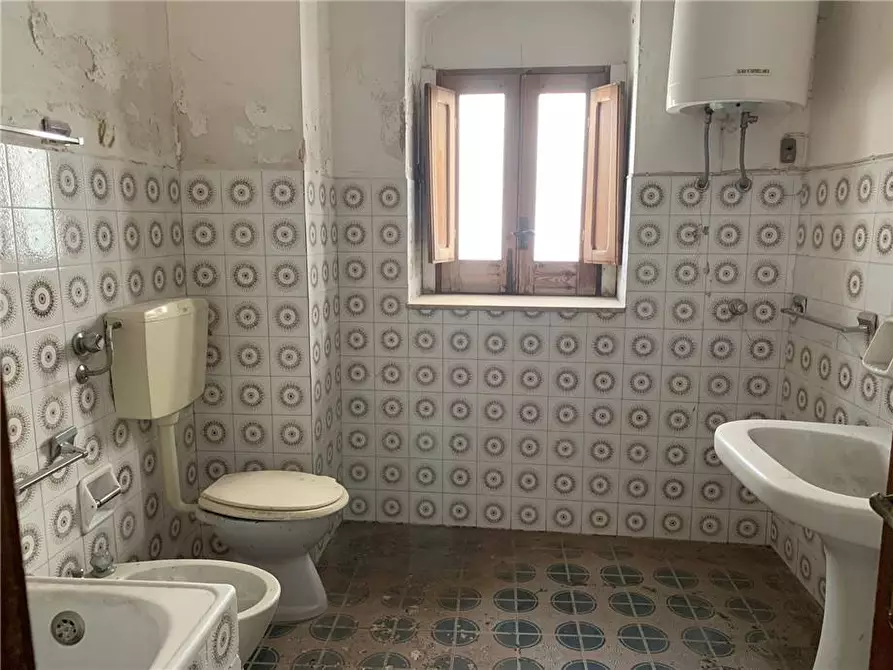 Immagine 9 di Villa in vendita  in Via ROMA, 66 a Noto