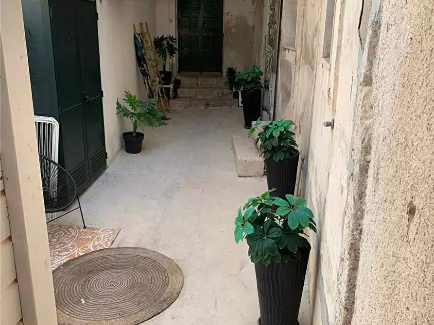 Immagine 12 di Villa in vendita  in Via ROMA, 66 a Noto