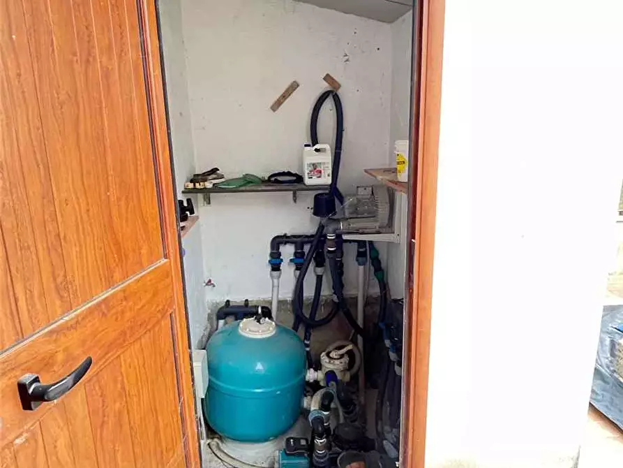 Immagine 16 di Capannone industriale in vendita  in Loc. C/da Scardina, sn a Rosolini