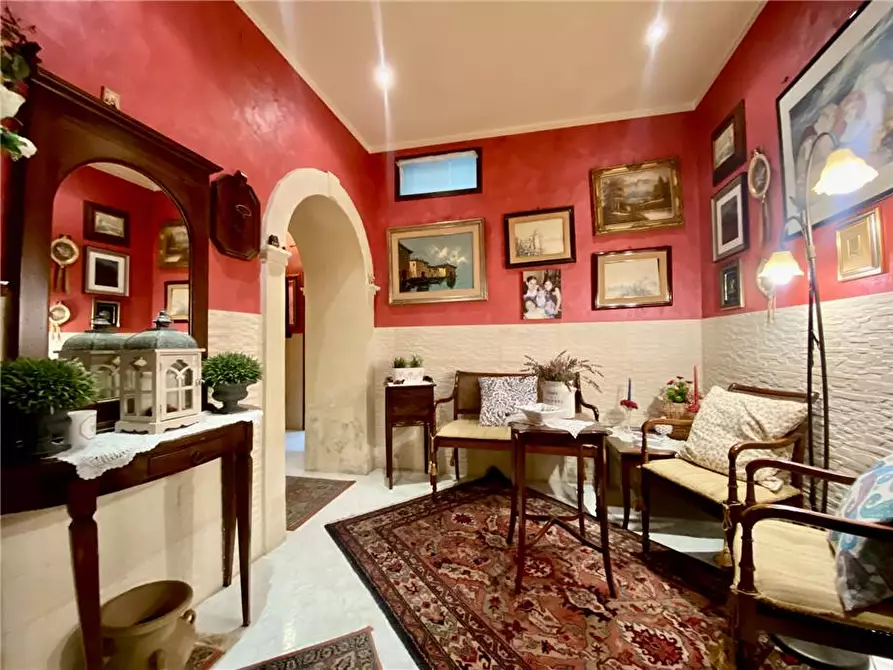 Immagine 8 di Appartamento in vendita  in Via Littara, 44 a Noto