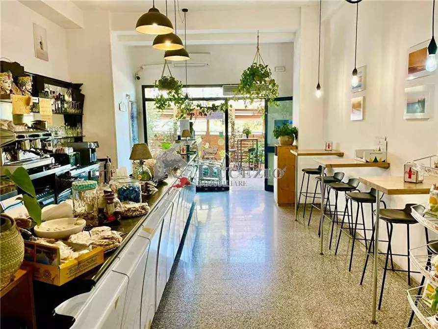 Immagine 8 di Attività commerciale in vendita  in Via C.Confalonieri, 18 a Noto