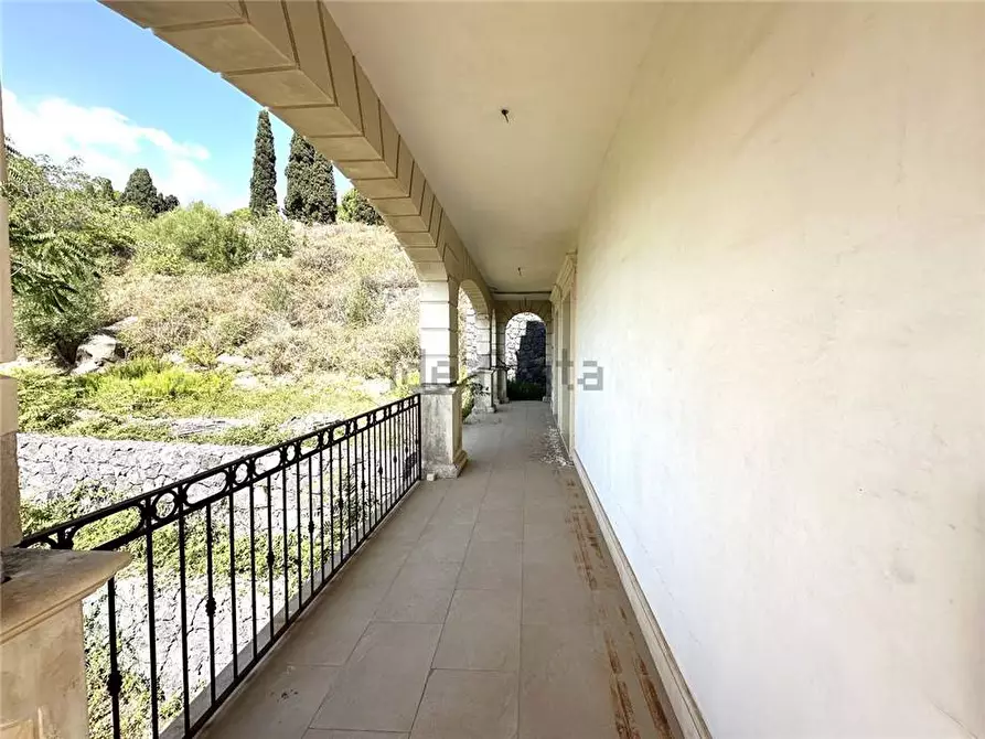 Immagine 17 di Villa in vendita  in Via Casalrosato, 19 a Catania