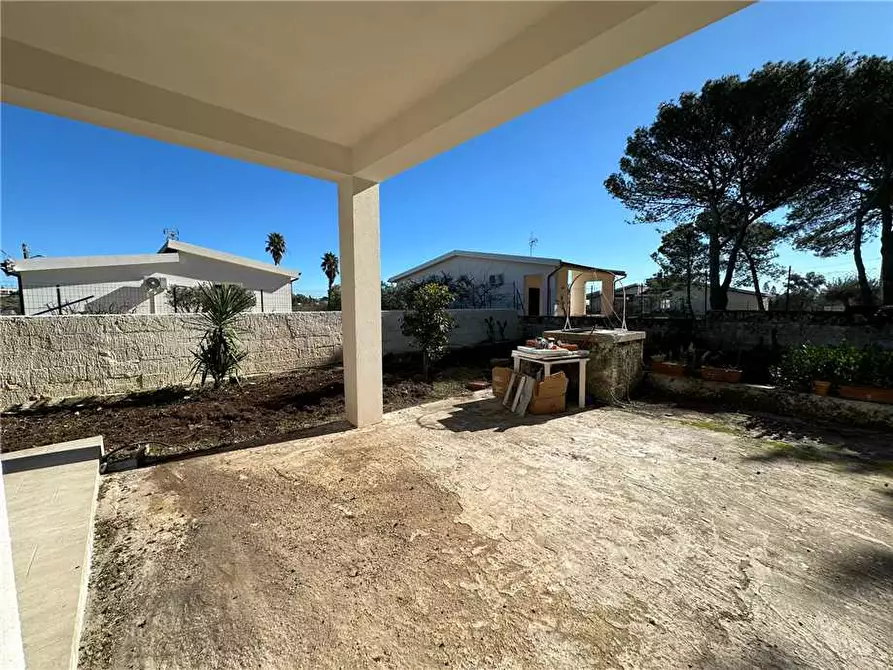 Immagine 17 di Villa in vendita  in Loc. Avola Antica, sn a Avola