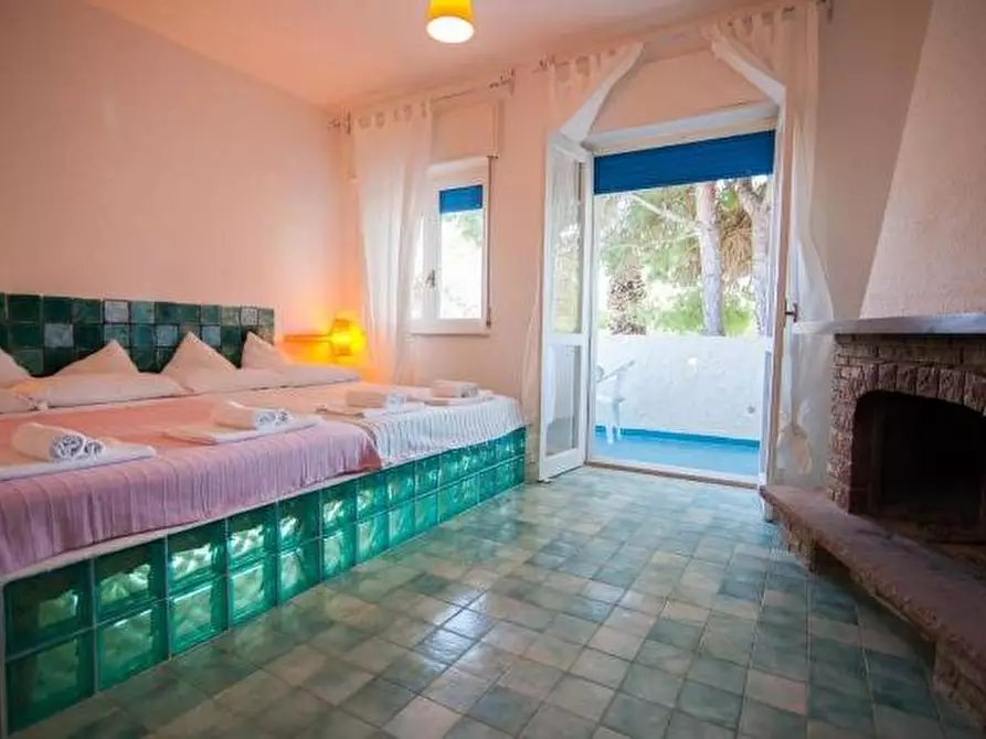Immagine 13 di Villa in vendita  in Loc. Fontane Bianche, 2 a Siracusa