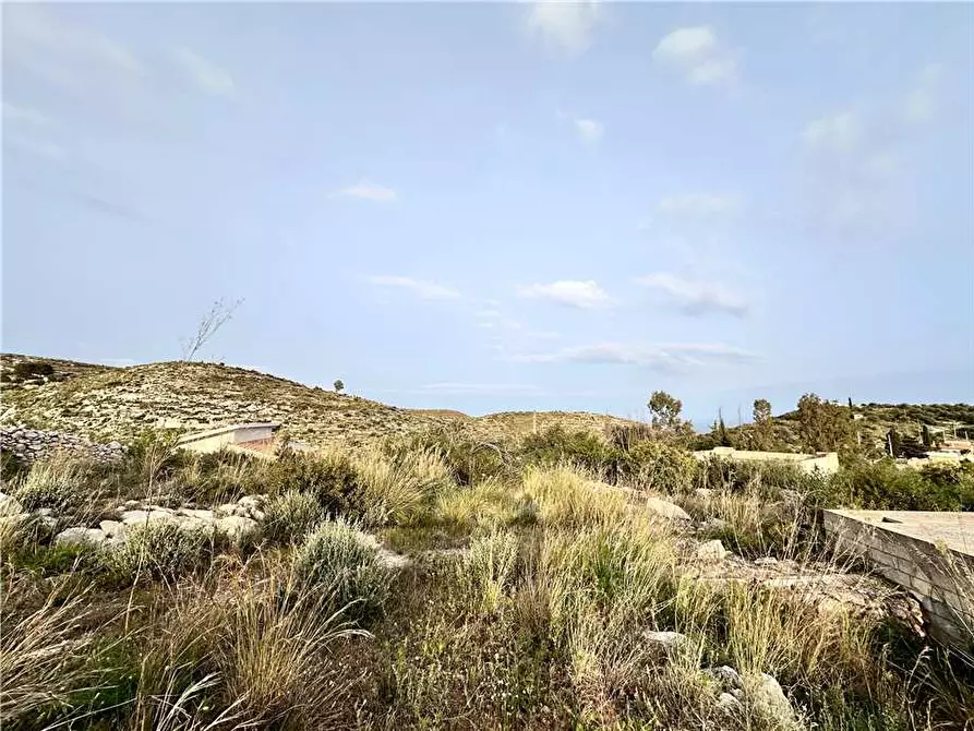 Immagine 20 di Terreno in vendita  in Loc. Meti, sn a Noto