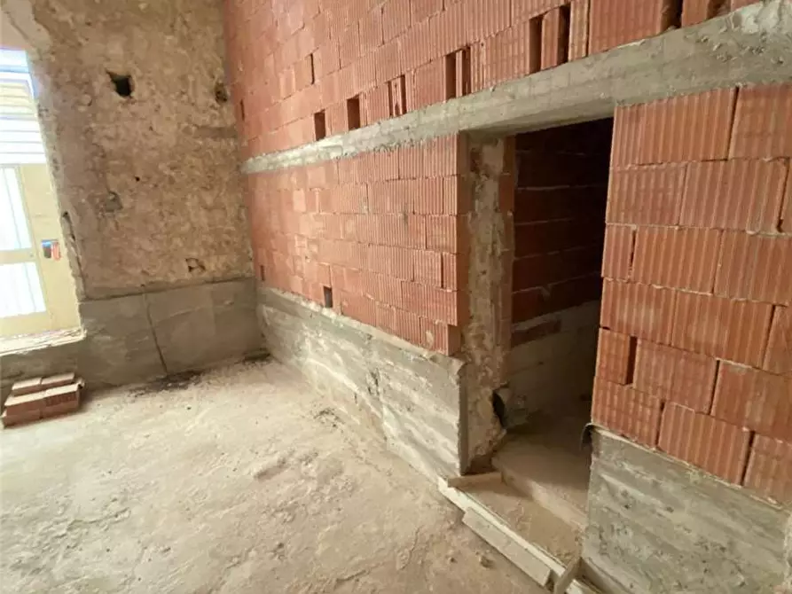Immagine 17 di Stabile in vendita  in Via Aurelio Saffi, 5 a Noto