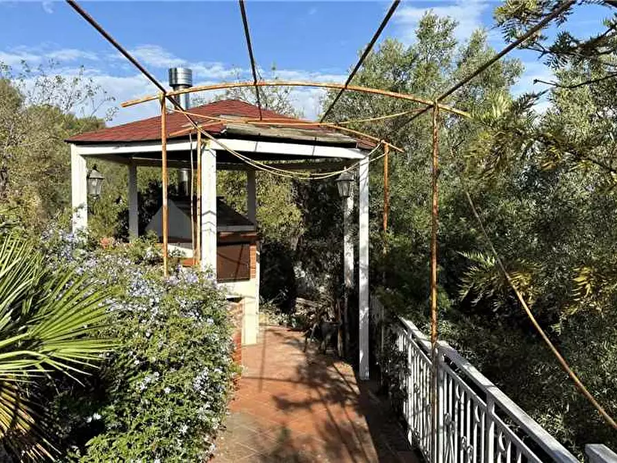 Immagine 18 di Villa in vendita  in Via Via cugni stallaini, 39 a Noto