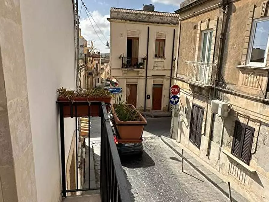 Immagine 19 di Villa in vendita  in Via ZANARDELLI, 3 a Noto