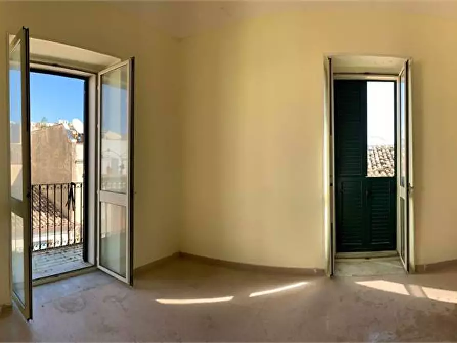 Immagine 16 di Appartamento in vendita  in Via Giosuè Borsi, 2/A a Noto