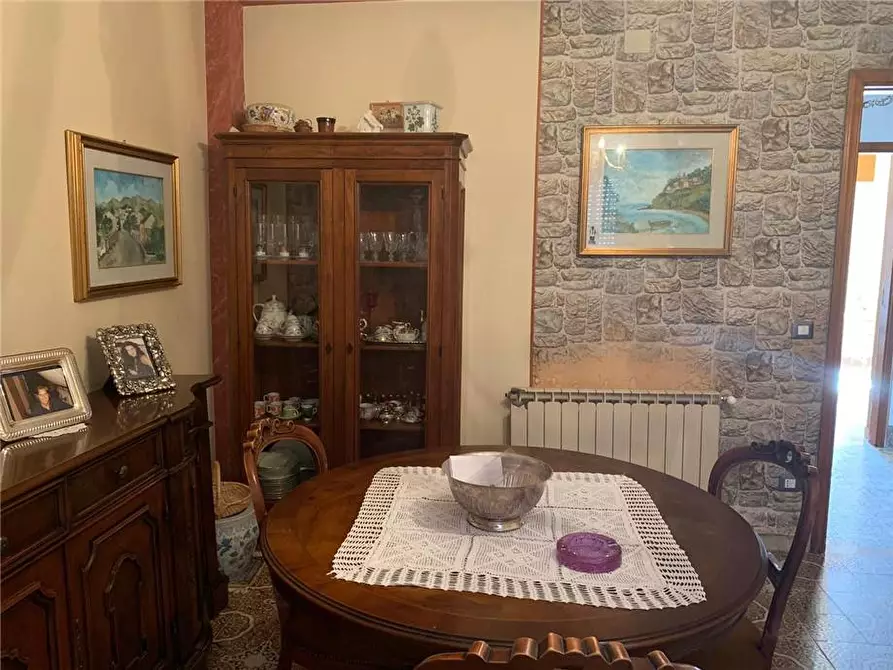 Immagine 18 di Villa in vendita  in Via Vittorio Emanuele, 94 a San Salvatore Di Fitalia