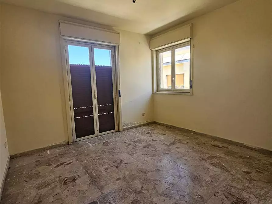 Immagine 20 di Stabile in vendita  in Via Giuseppe Verdi, 32 a Lentini