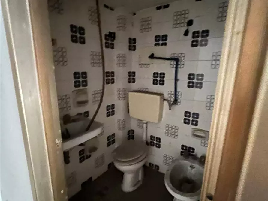 Immagine 19 di Villa in vendita  in P.zza Montecanosa, 4/6 a Noto
