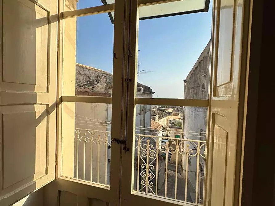 Immagine 18 di Villa in vendita  in Via Antonio Sofia, 5 a Noto