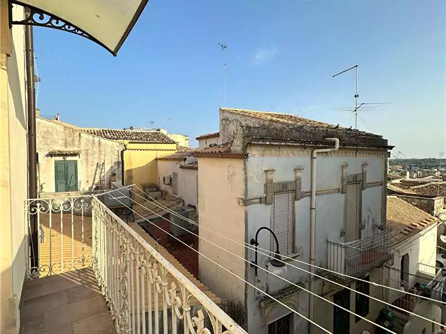 Immagine 19 di Villa in vendita  in Via Antonio Sofia, 5 a Noto