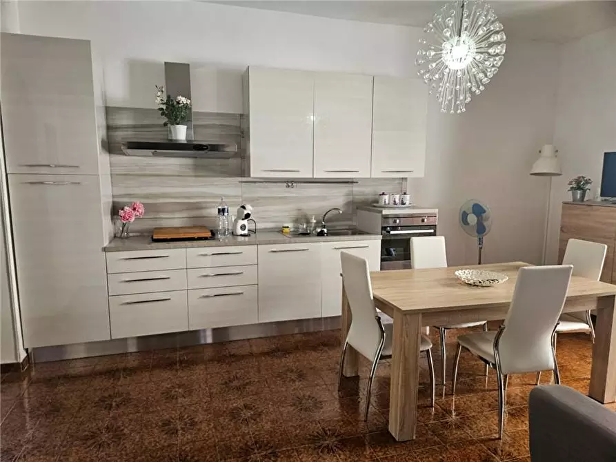 Immagine 19 di Villa in vendita  in Via Dei Mille, 86 a Noto