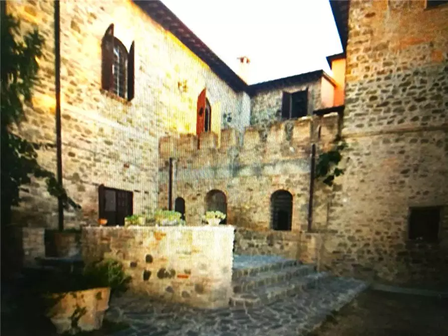 Immagine 16 di Castello in vendita  in Via Del Proconsolo, 10 a Pontassieve
