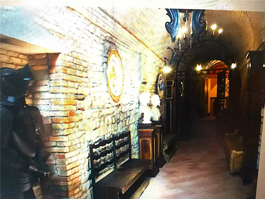 Immagine 19 di Castello in vendita  in Via Del Proconsolo, 10 a Pontassieve