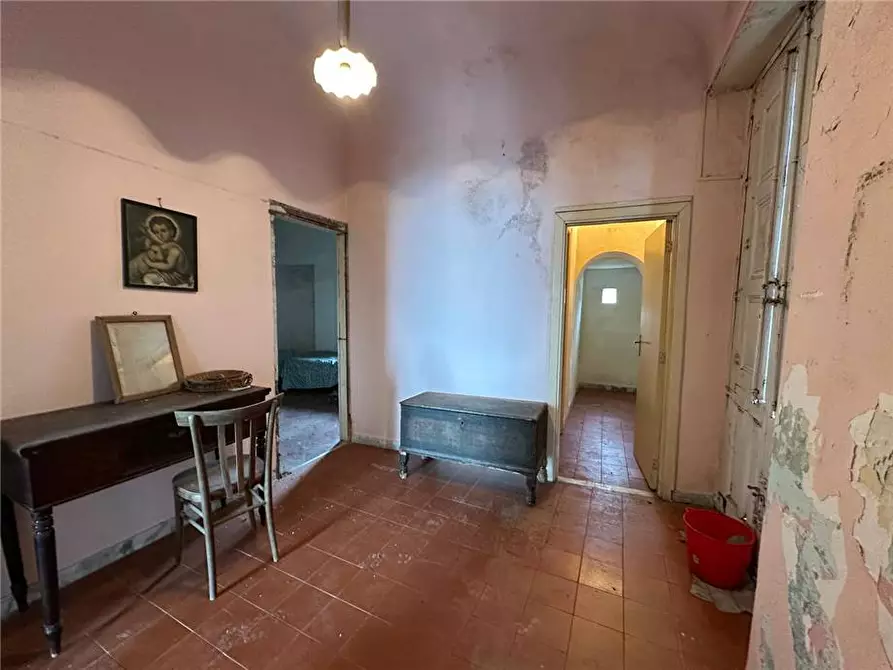 Immagine 15 di Villa in vendita  in Via Etna, 49/51/53 a Catania