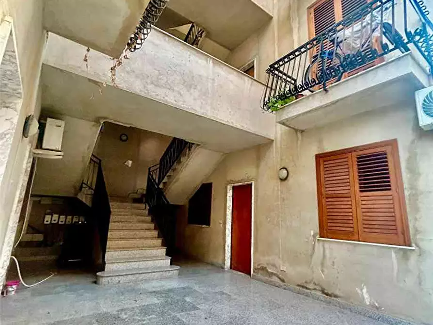 Immagine 14 di Appartamento in vendita  in Via Angelo Cavarra, 1/A a Noto