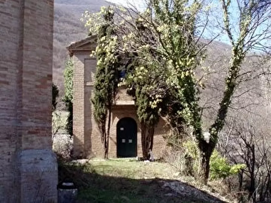 Immagine 8 di Villa in vendita  in Loc. Casafoscola, snc a Matelica