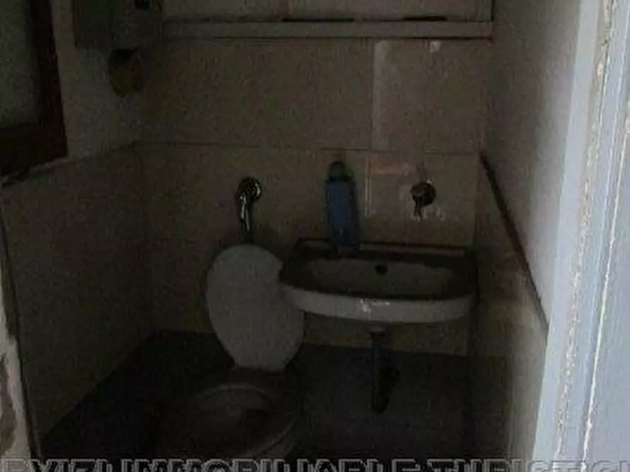Immagine 6 di Attività commerciale in affitto  a Bernalda