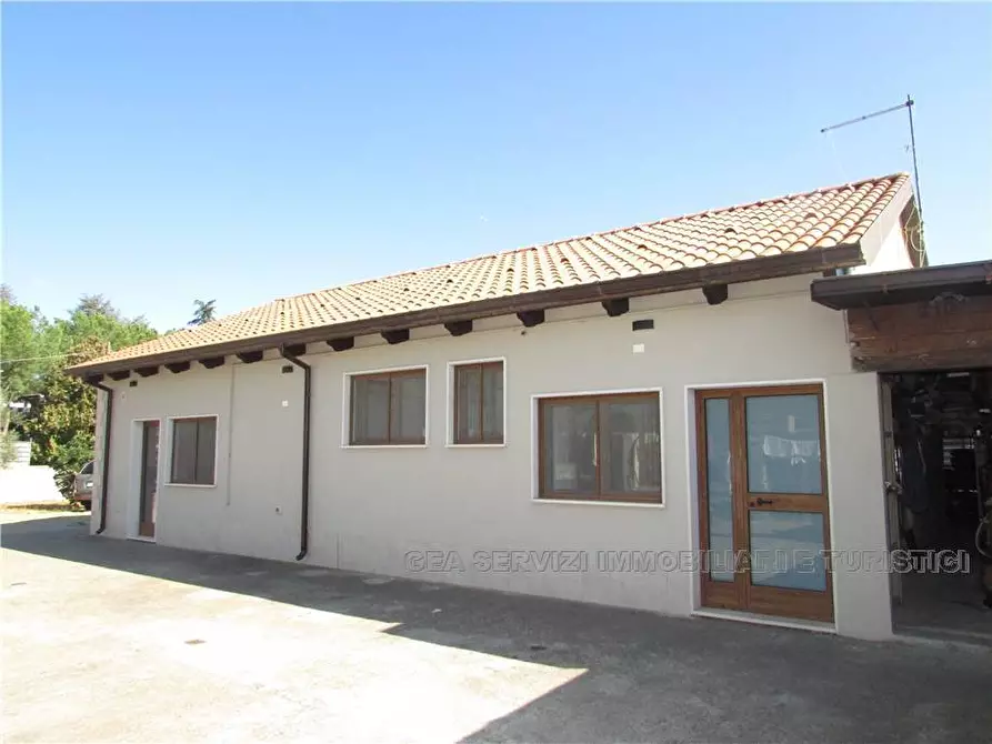 Immagine 15 di Villa in vendita  a Pisticci
