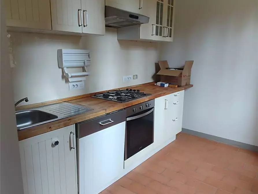Immagine 6 di Villa in affitto  a Scandicci