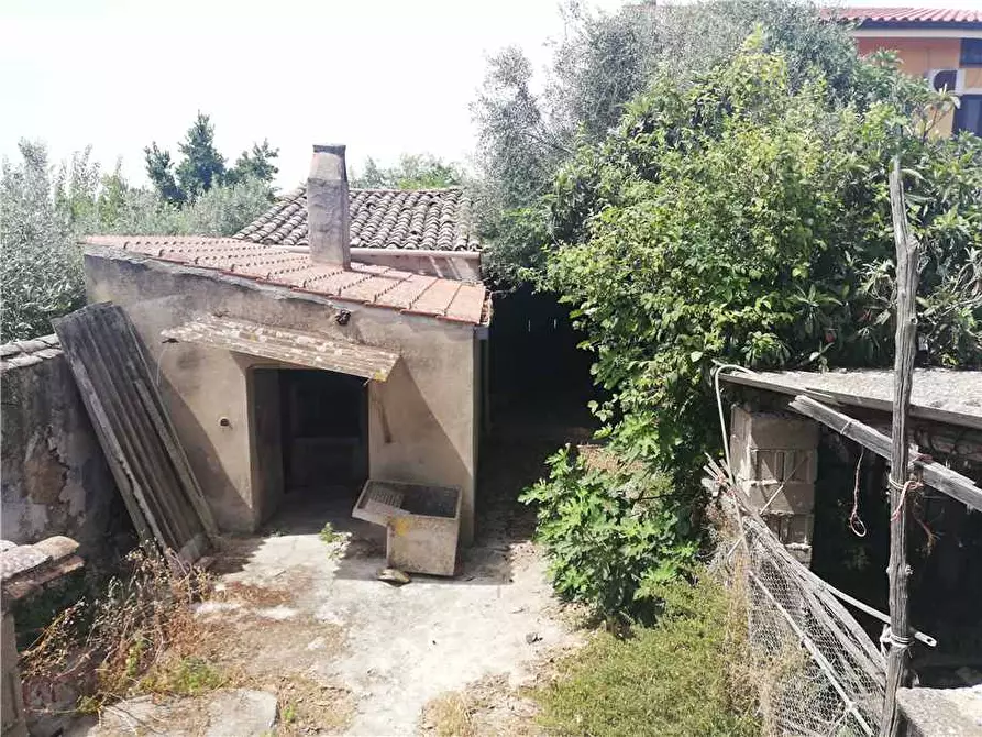 Immagine 17 di Villa in vendita  a Nurachi
