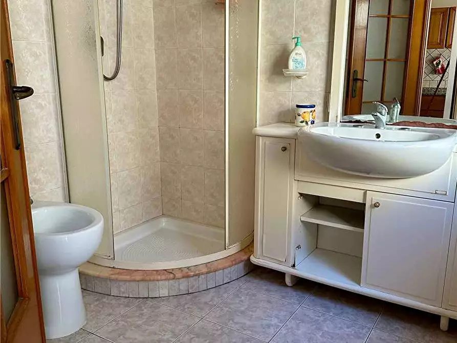 Immagine 10 di Appartamento in vendita  a Cabras