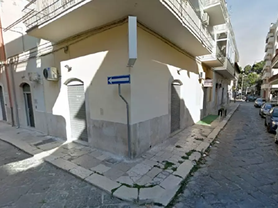 Immagine 6 di Attività commerciale in affitto  a Cerignola