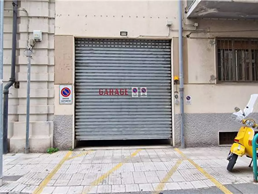 Immagine 16 di Garage in vendita  in Via Colapesce, 5 a Messina