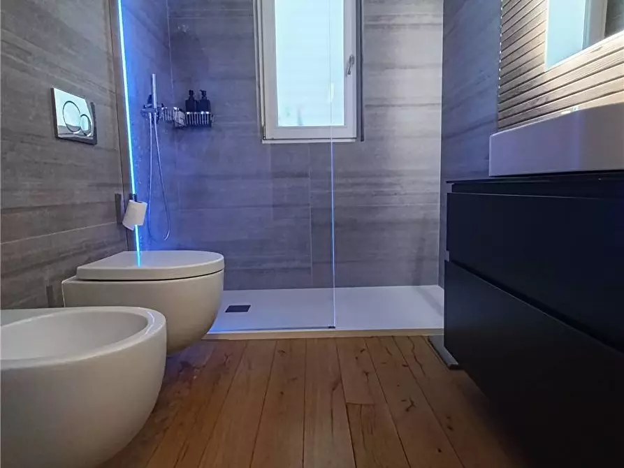 Immagine 7 di Appartamento in vendita  a Latina