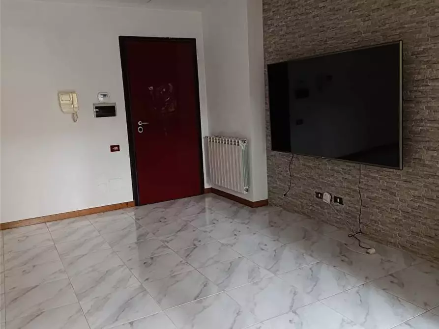 Immagine 6 di Appartamento in vendita  a Latina