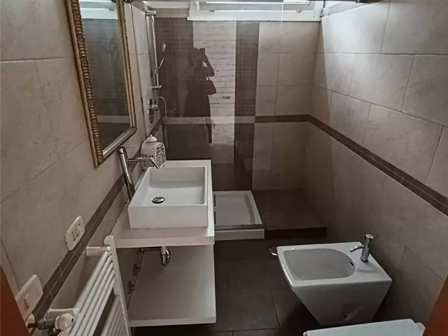 Immagine 7 di Appartamento in vendita  a Latina