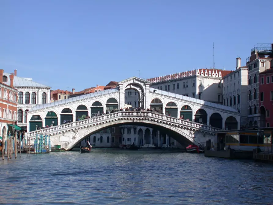 Attività commerciale in affitto in san lio a Venezia