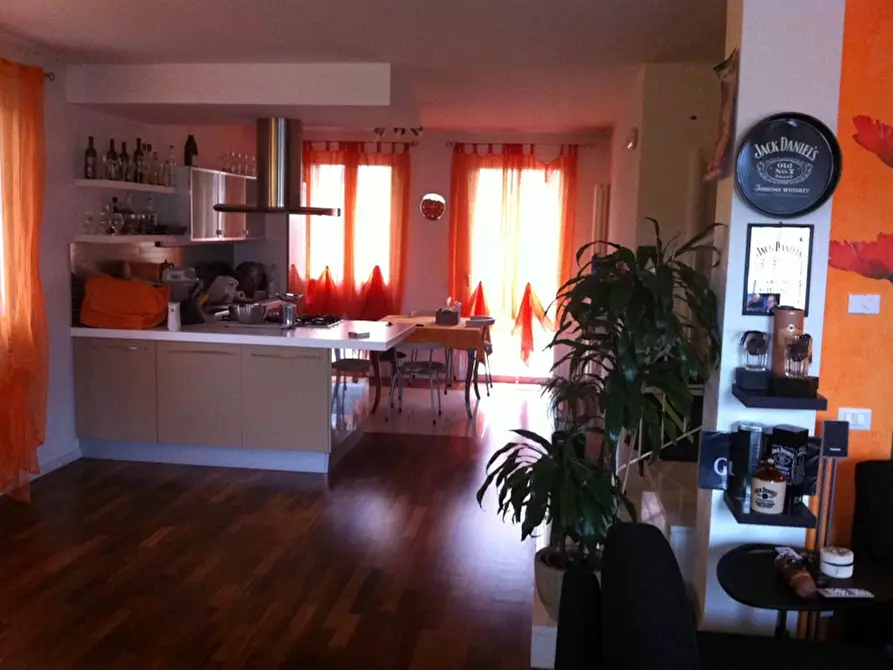 Casa bifamiliare in vendita in Piazza Beata Beatrice, 7-35042 Este - Padova - a Solesino